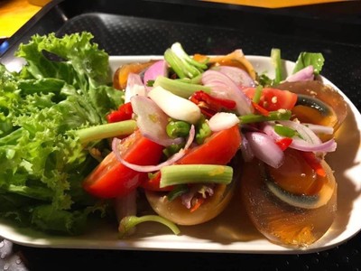 ยำไข่เยี่ยวม้า