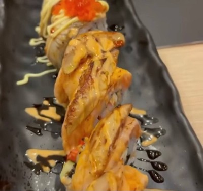 ข้าวหน้าปลาแซลมอน + ไข่ปลาแซลมอน