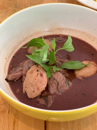 ก๋วยเตี๋ยวเนื้อพรี่เมี่ยม