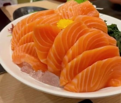 แซลมอน ซาซิมิ