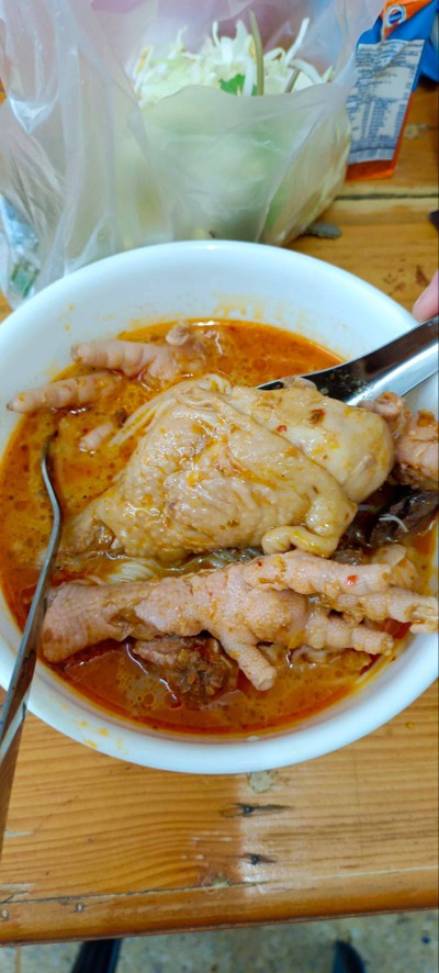 อาหาร หรือ เครื่องดื่ม