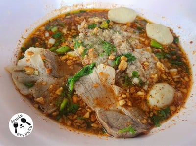 ก๋วยเตี๋ยวต้มยำ+หมูลอย