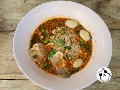 ก๋วยเตี๋ยวต้มยำ+หมูลอย