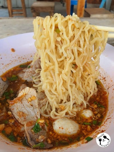 ก๋วยเตี๋ยวต้มยำ+หมูลอย