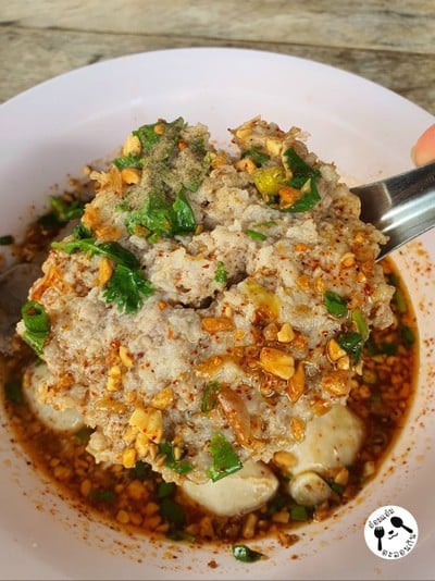 ก๋วยเตี๋ยวต้มยำ+หมูลอย