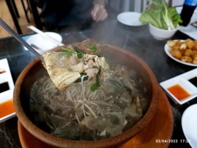 อาหาร หรือ เครื่องดื่ม