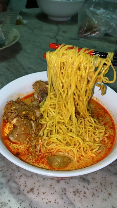 หมี่แกงไก่