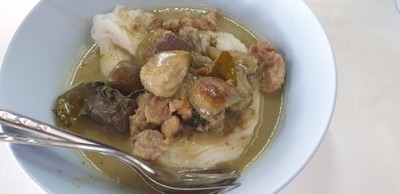 ขนมจีนเขียวหวานไก่
