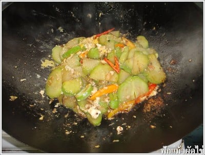 วิธีทำ ฟักแม้วผัดไข่