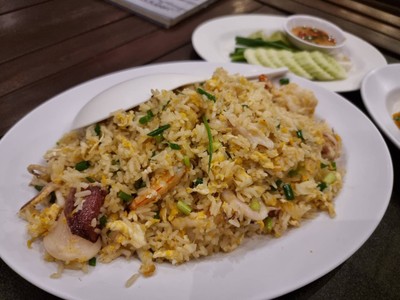 ข้าวผัดทะเล