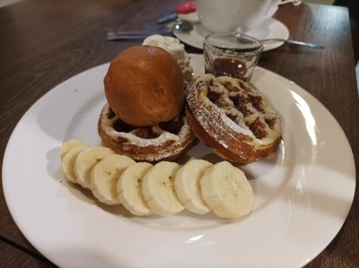 Thai Tea Waffle