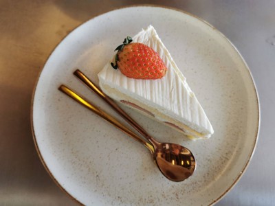Strawberry Shotcake