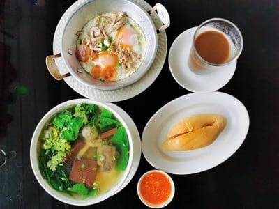 อาหาร หรือ เครื่องดื่ม