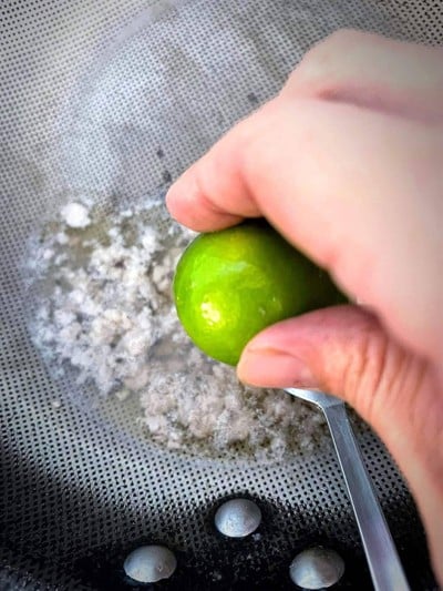 วิธีทำ ยำมะเขือยาวไข่ต้มยางมะตูม