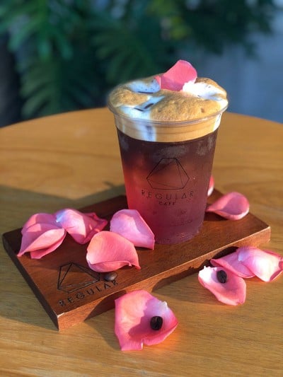 Regular Cafe'