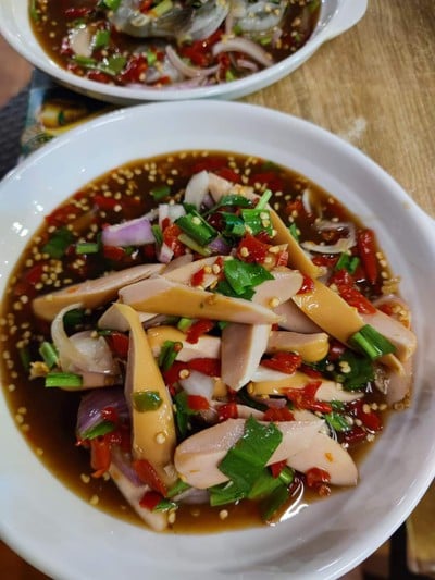 ยำลูกชิ้น