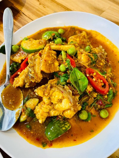 ปลาช่อนทะเลผัดฉ่า