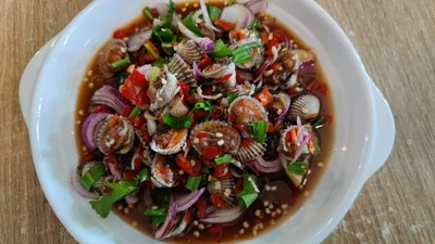 ยำหอยแครง