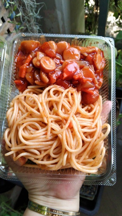 สปาซอสใส้กรอก