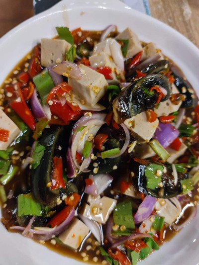 ยำไข่เยี่ยวม้า