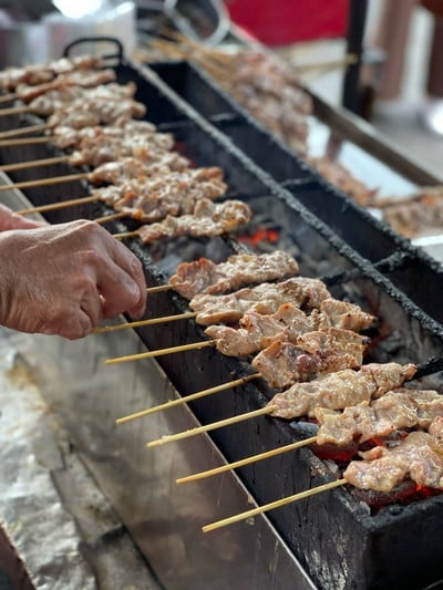 หมูปิ้ง