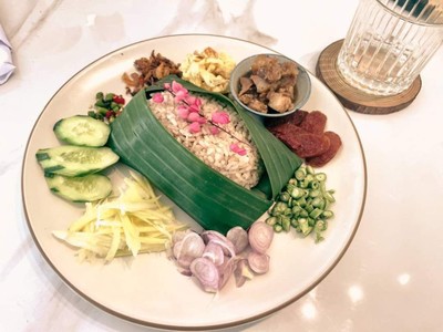 อาหาร หรือ เครื่องดื่ม