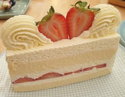 Japanese strawberry shortcake