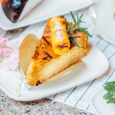 Grande (แกรนเด)