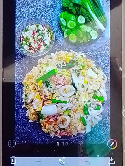 อาหาร หรือ เครื่องดื่ม