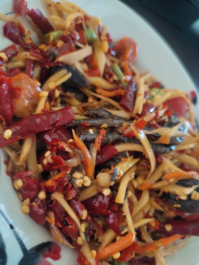 ส้มตำปู หอยดอง