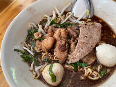 ก๋วยเตี๋ยวเรือหมู