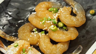 간장 새우장 กุ้งดองซีอิ๊ว Soy-Marinated Shrimp