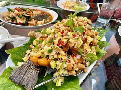อาหาร หรือ เครื่องดื่ม