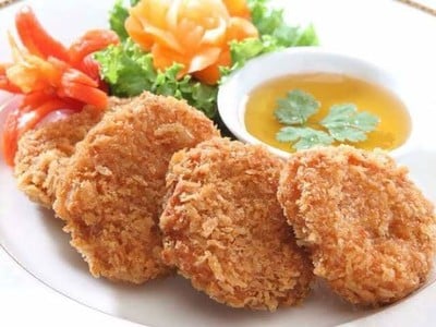 อาหาร หรือ เครื่องดื่ม