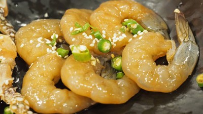 간장 새우장 กุ้งดองซีอิ๊ว Soy-Marinated Shrimp