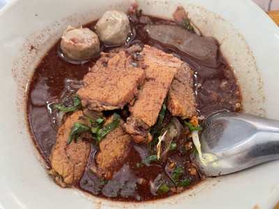 ก๋วยเตี๋ยวเรือเนื้อ