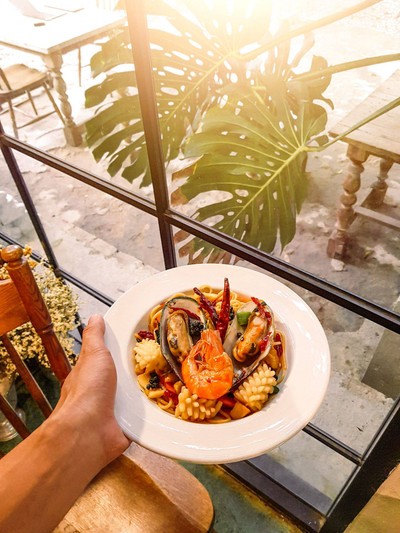 Thai Spicy Spaghetti With Sea Food
