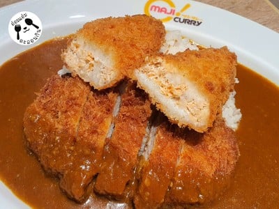 หมูชุบเกล็ดขนมปังทอดราดชีส