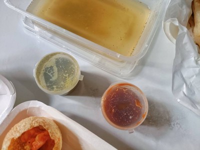 อาหาร หรือ เครื่องดื่ม