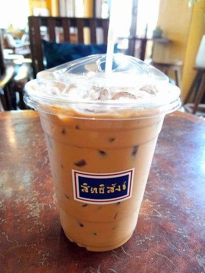 อาหาร หรือ เครื่องดื่ม