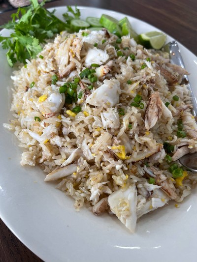 ข้าวผัดโคตรปู