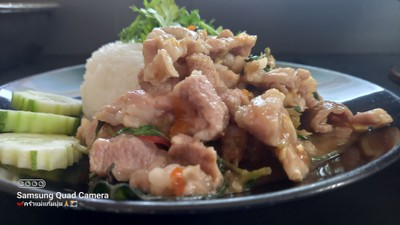 อาหาร หรือ เครื่องดื่ม