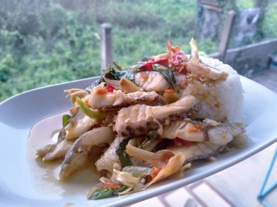 ผัดจังโก้ปลานิล (เป็นกับข้าว)