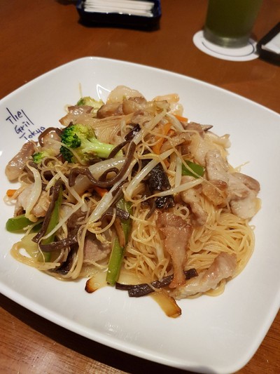 Fried Rice Vermicelli with shrimp, pork and vegetable