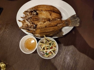 ปลากะพงทอดน้ำปลา