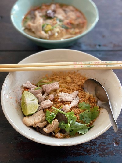 บะหมี่แห้ง