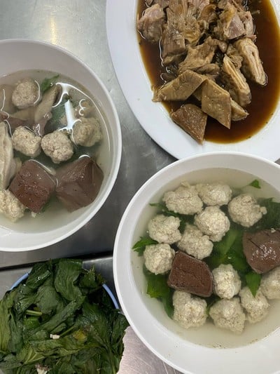 เมนูของร้าน โรจน์โภชนา โคราช