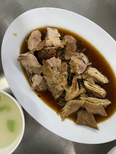 ไส้พะโล้ (กับข้าว)