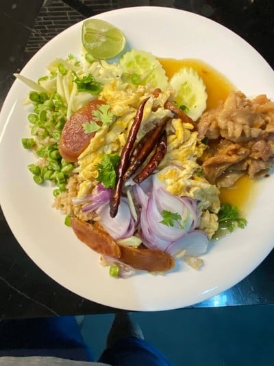 ข้าวคลุกกะปิ