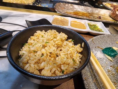 ข้าวผัดกระเทียม